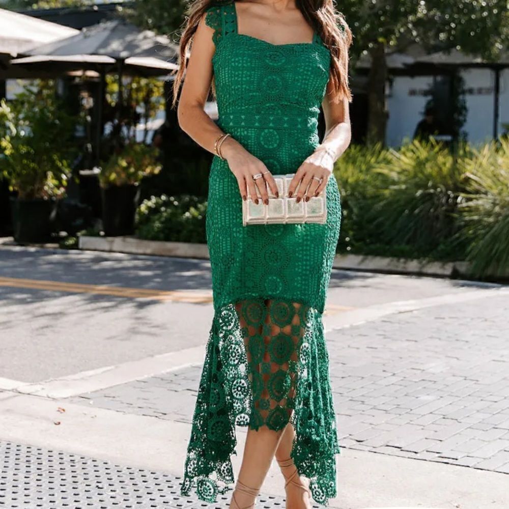 Vici emerald lace midi dress NWT - beautiful detail - S and M available